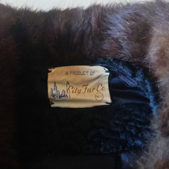 wool coat - Picture 5 of 10